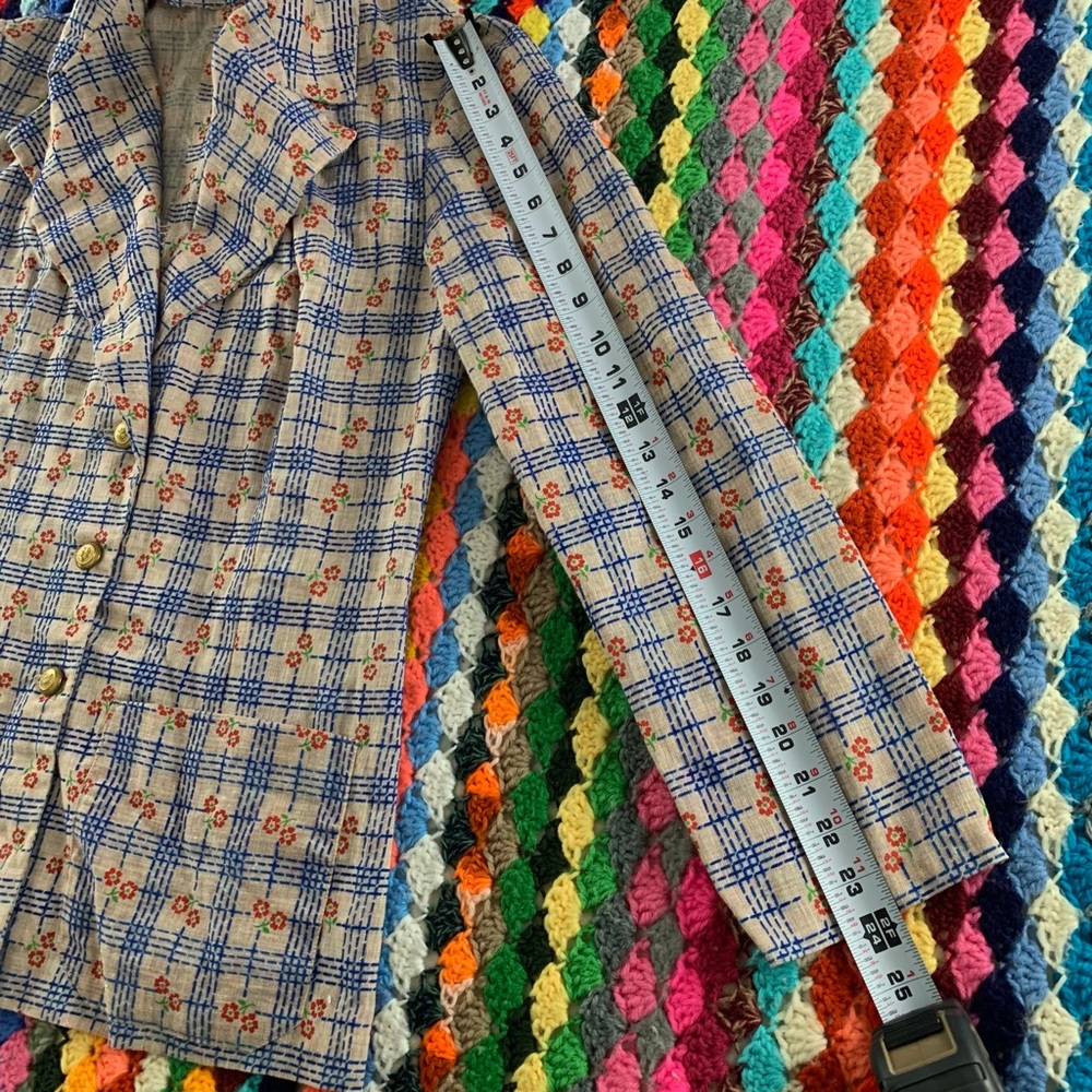 Vintage 1970s Daisy Floral Plaid 3 Button Statement Blazer Oversized Han… - Picture 11 of 15
